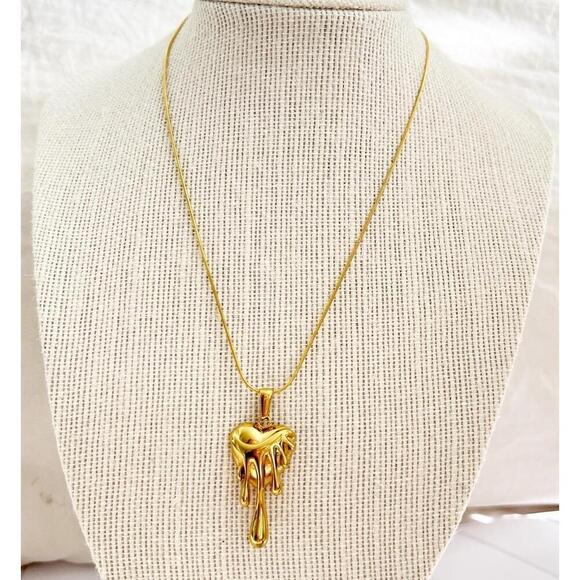 18K Gold Pleated Melted Heart Necklace Lava Stainless Steel Womens Jewelry - Picture 5 of 12